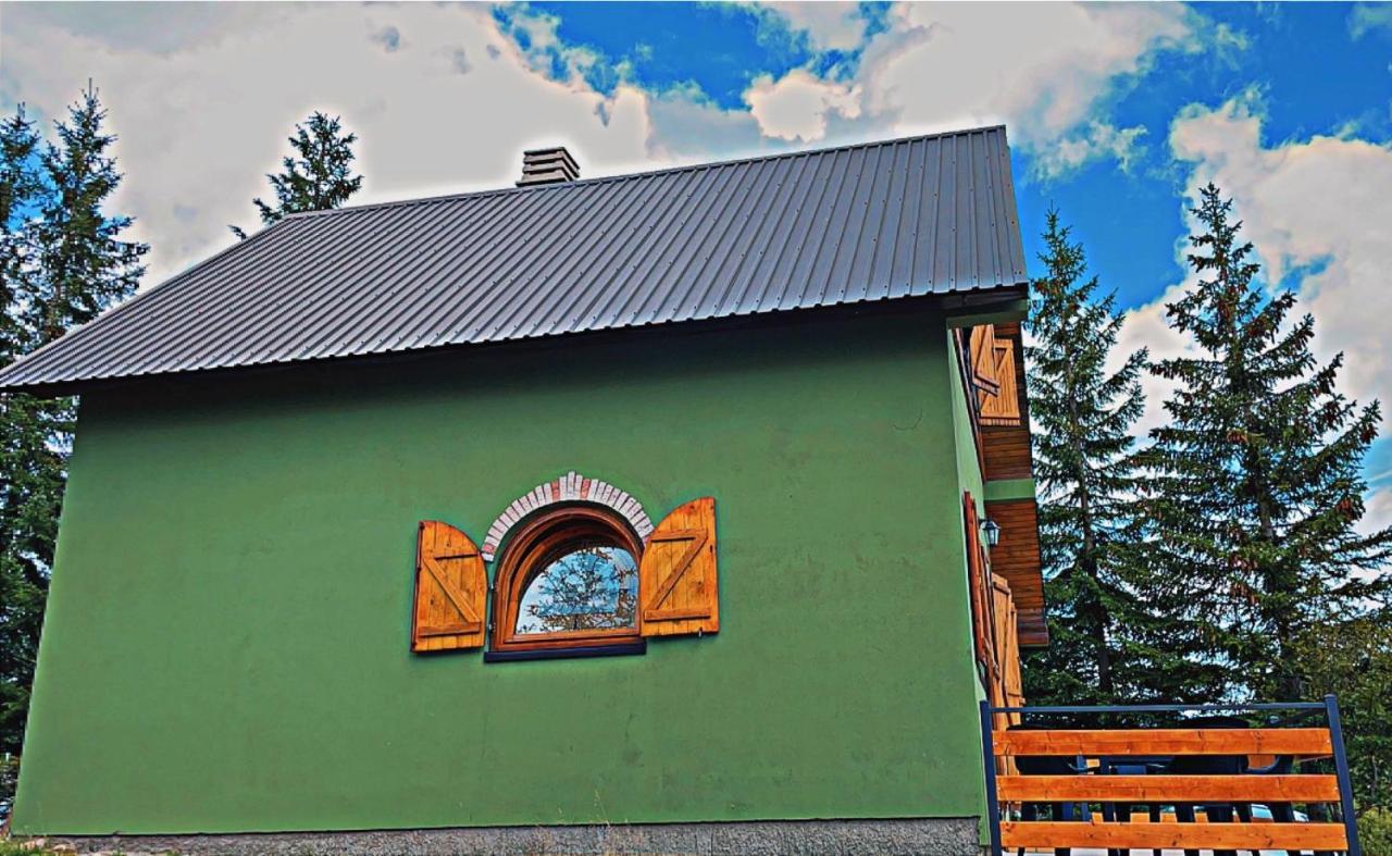 Dandelion Villa *
