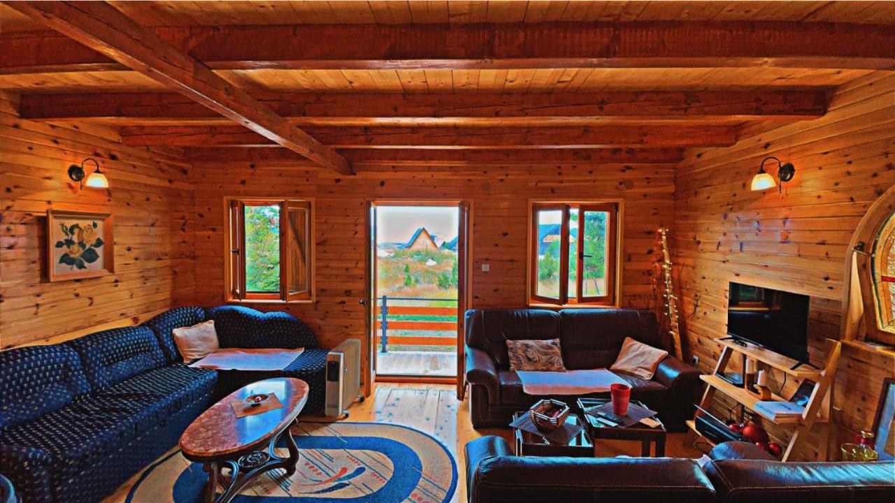 Dandelion Villa